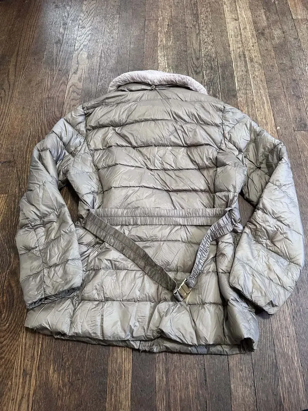 Michael Kors Women's Ultra Light Weight Down Fill Puffer Jacket  Faux Fur Collar